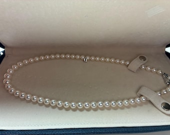 Spectacular Mikimoto Akoya Graduated Pearl Necklace
