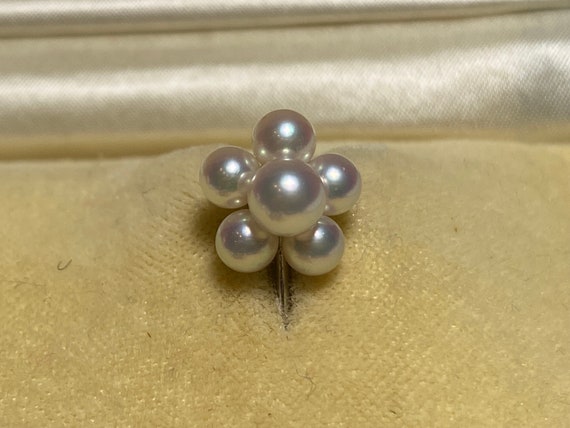 Mikimoto Akoya Pearl Earrings and brooch set - image 5