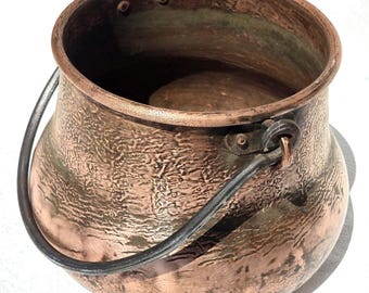 ヴィンテージ フランス製 銅製大釜、鉄製スイングハンドル、槌目仕上げ、ヴェルニュ・デュルフォード製、6ポンド