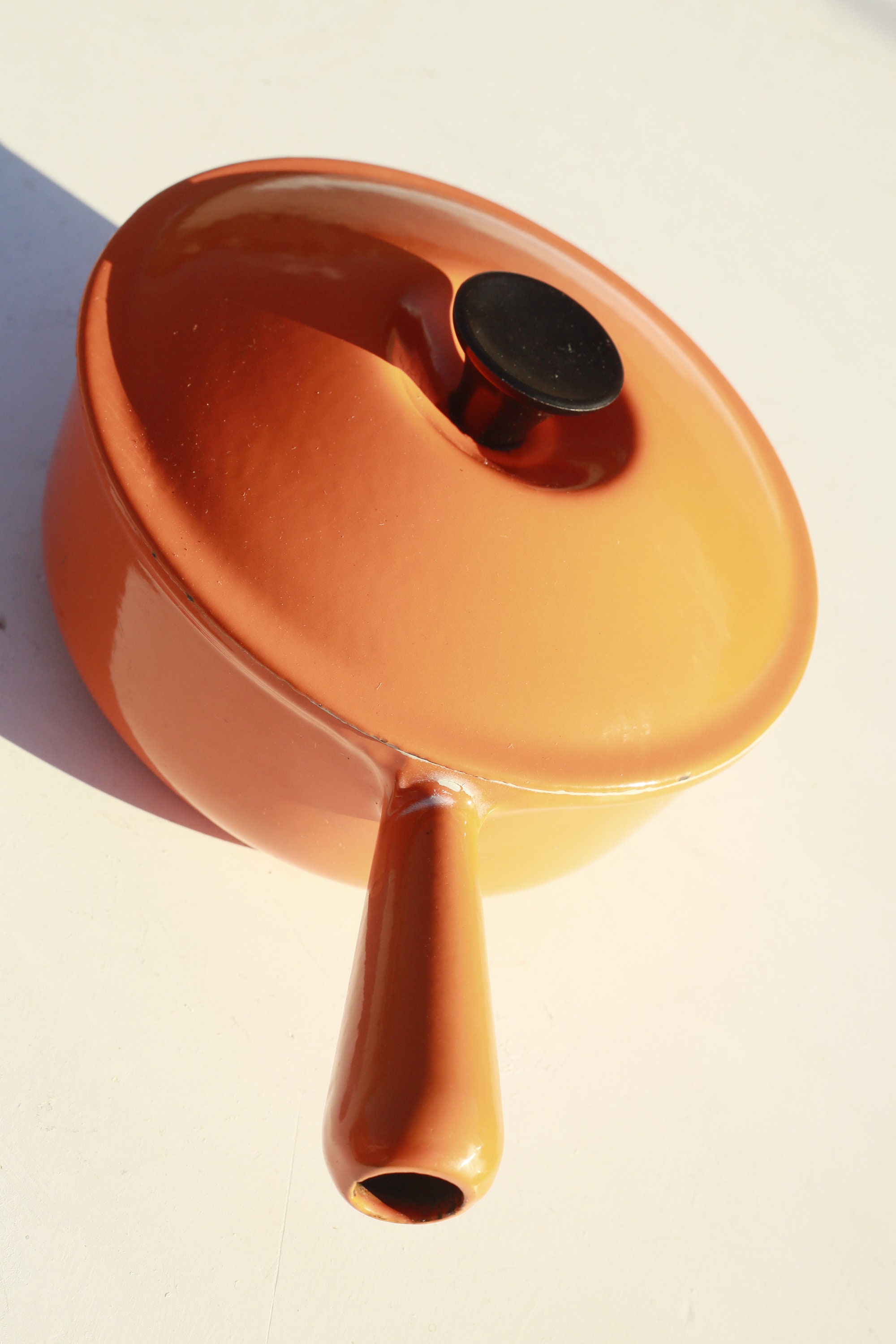 Vintage #20 Lecreuset France Poêle à Sauce en Fonte Émaillée avec Couvercle, en Orange, Cadeau de Fê