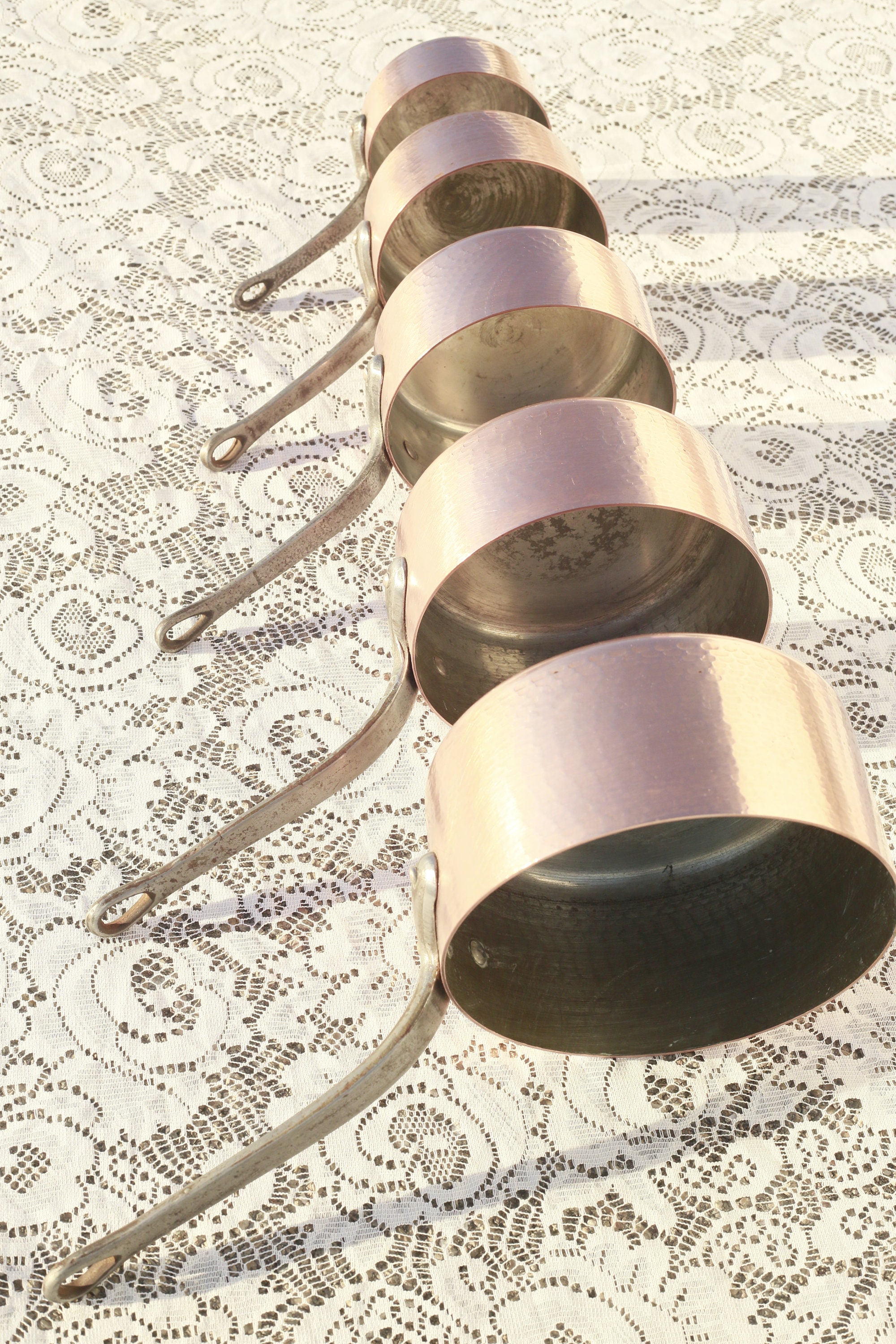 Vintage 6.5Kg/14.3lbs Gradué Français Casserole en Cuivre Set de 5, Martelé, Cuisine Campagne, Usten