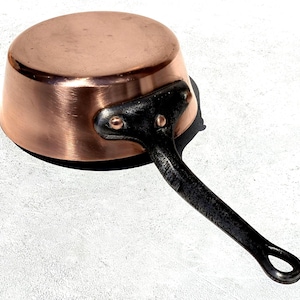 Vintage French 8.1inch Copper Saute Pan Windsor Pan| Made in France| Tin Lining| 2.5mm Thick| French Vintage Cookware| 5lbs| Gift Idea!