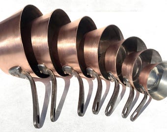 Juego de utensilios de cocina franceses de cobre vintage, 7 ollas acampanadas con revestimiento de estaño, Serie Speciale Villedieu