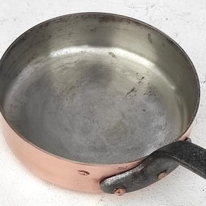 Vintage French 8.7inch Copper Saute Saucepan| E Dehillerin Paris| Made in France| Good Tin Lining| 2.5mm Thick| 5.5lbs| Gift Idea!