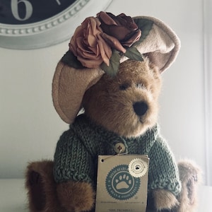 Boyds Bears Vintage Mrs. Trumbull, Plush Stuffed Bear, JB Bean and Associates