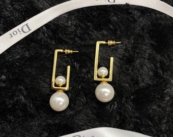 dior style earrings