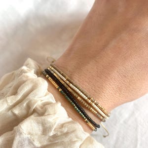 Tiny Bead Bracelet, Layering Delicate Gold Beaded Bracelet, Dainty Adjustable Seed Bead Bracelet, Stacking Beaded Boho Bracelet Gift for Her
