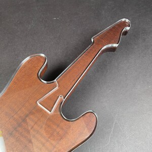 Modello per fresa per tagliere per chitarra acrilico trasparente immagine 2