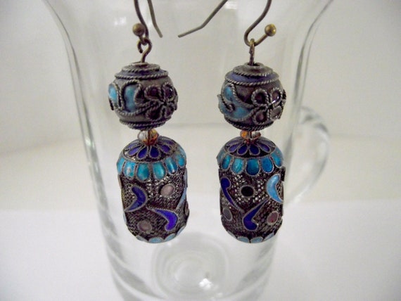 Antique Chinese Pierced Filigree Enamel Earrings … - image 2