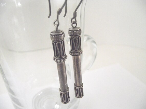 Old & Unusual Yemeni or Bali Sterling Silver Earr… - image 3