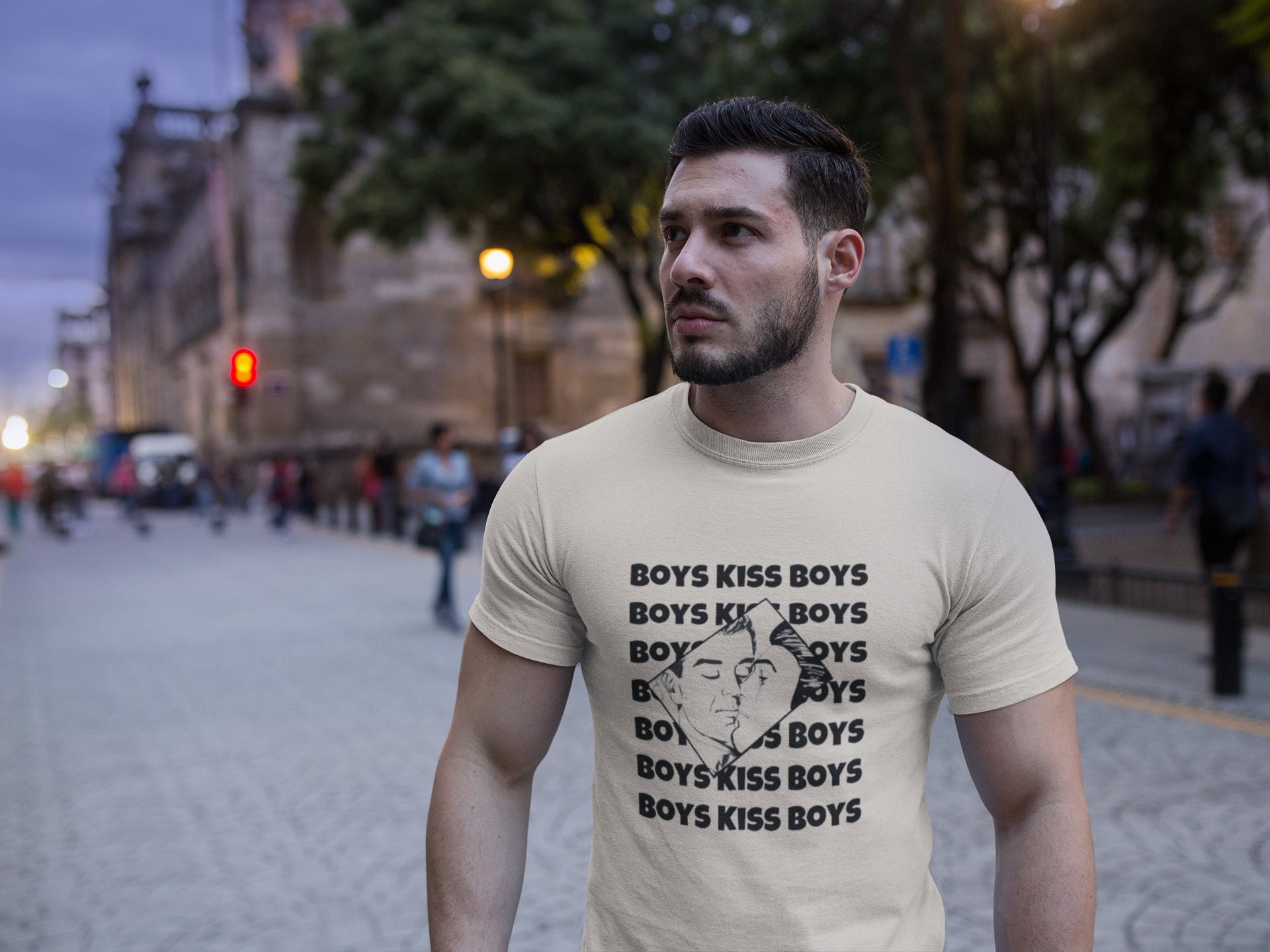 boys kiss tshirt