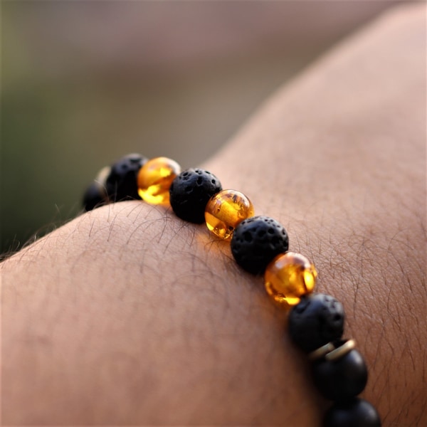 Bracelet en onyx, ambre et pierre de lave fait à la main - Bracelet en pierre naturelle personnalisé avec nom gravé dans une boîte en bois - Idées cadeaux uniques