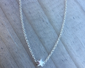 Collier ras de cou petite étoile en argent, collier pendentif étoile unique en argent sterling