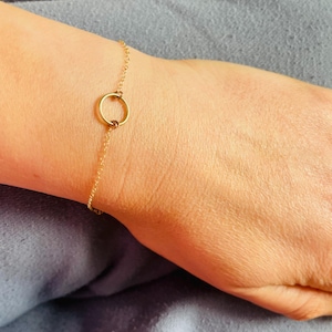 14k Gold Open  Circle Bracelet, Gifts for Her