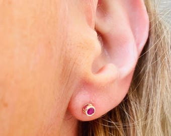 Kolczyki z rubinem ze złota próby 9 ct, kamień urodzinowy lipca, prezent dla niej