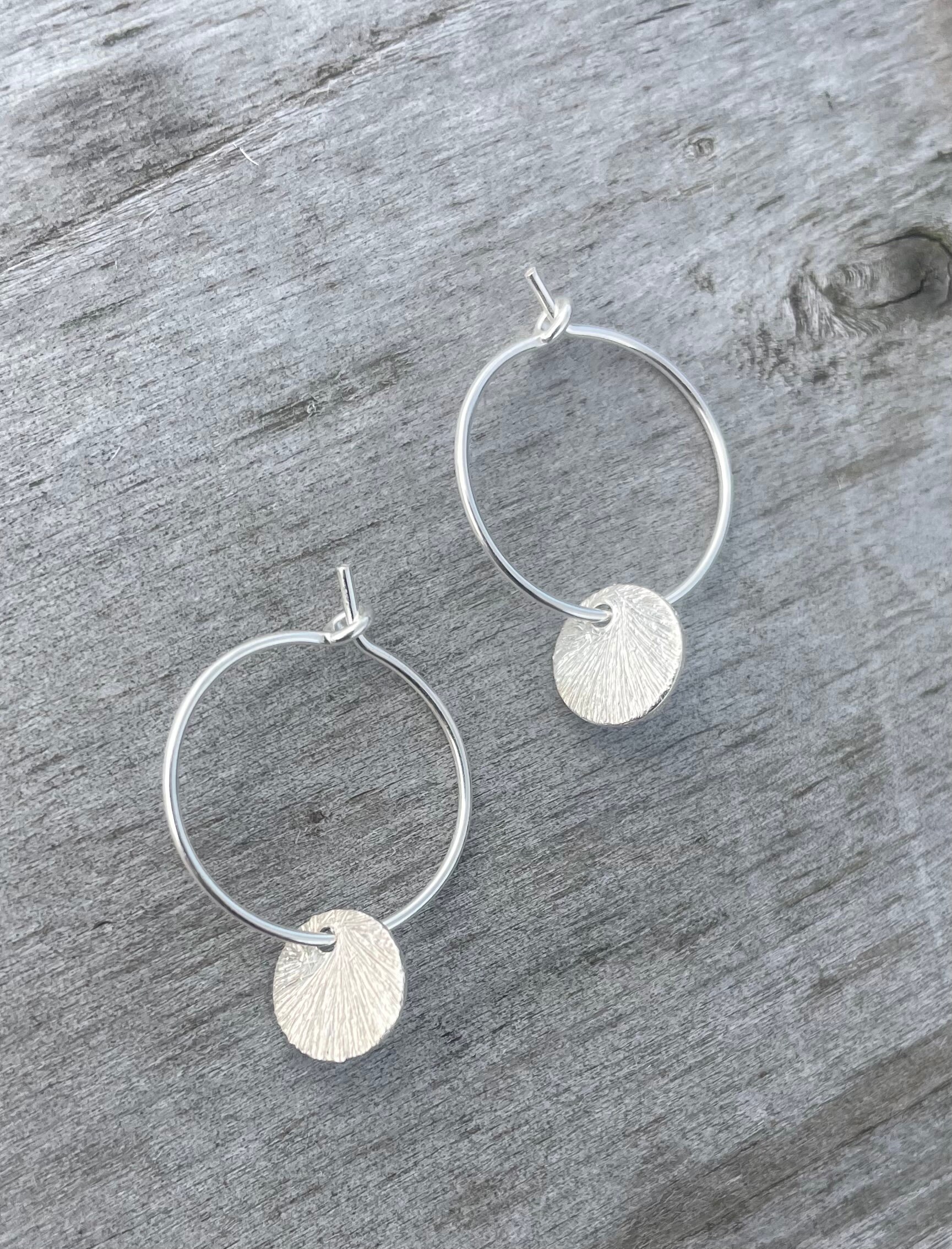 Silver disc hoop earrings deals