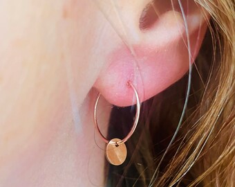 Pendientes de aro de plata de ley con disco de oro rosa - 15 mm