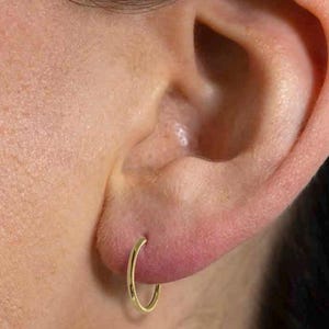 9ct Gold Hoop Earrings: Small Thin Sleeper Style, 12mm
