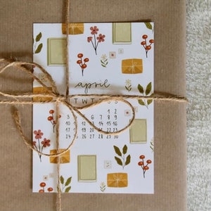 Tirage de naissance A6 « Avril » avec illustrations minimalistes | imprimé sur une face | Noyau de chalet | jolie carte de voeux