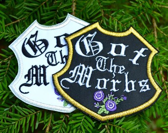 Parche bordado para planchar o coser de 3,75 pulgadas de Morbs, emblema gótico de dos estilos.