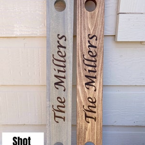 Personalisierter Shot Board Ski, benutzerdefinierter Ski für Hochzeiten, Geschenk, Junggesellenabschied, Junggesellenabschied und Brautparty. Mit zwei Schnapsgläsern. Bild 5