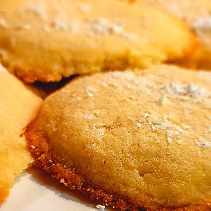 Biscotti al limone e torta di mele