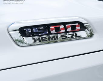 Ram 1500 Hood Emblem Overlay Aufkleber L & R Amerikanische Flagge Passend für 2019-2025 Ram Trucks