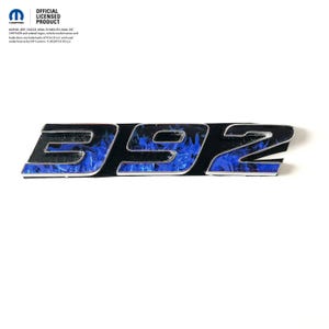 392 Fender Emblem Overlay Aufkleber BLUE FIRE FLAMES Passend für Dodge Challenger Ladegerät 300