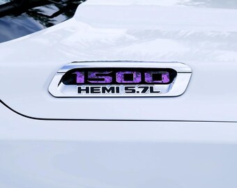 RAM 1500 motorkapembleem overlay stickers L&R PURPLE Fire Flames past op Ram Trucks 2019-2026