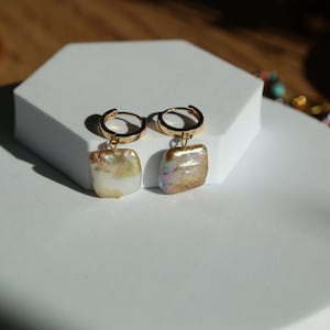 Square baroque pearl hoop earrings