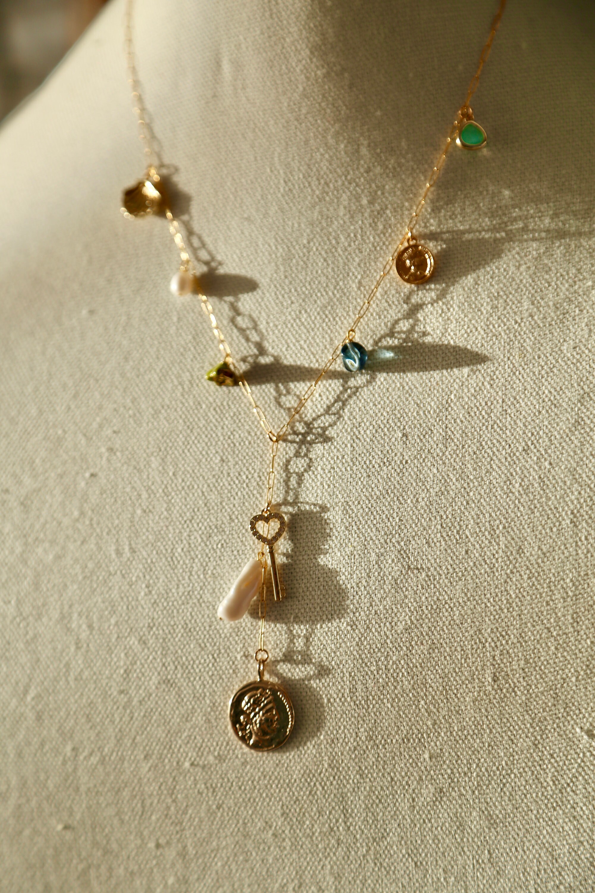Collier Chaîne 'demi Galon' En Laiton Plaqué Or - Longueur 20 Pouces - Pendentif Perle Baroque - Fermoir Homard - Neuf Avec étiquettes