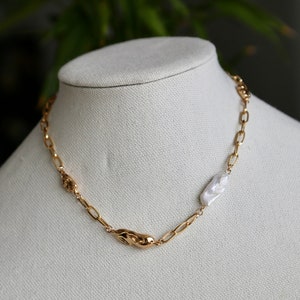 Baroque pearl link chain necklace, gold link chain necklace with baroque pearl,  perfect layering necklace, freshwater pearl necklace