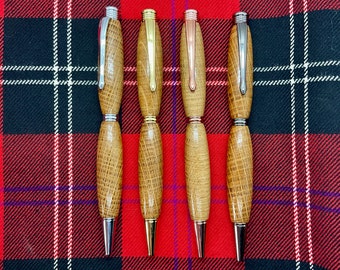 Penna a sfera Scotch Whisky Barrel: penna a rotazione realizzata a mano in rovere riciclato