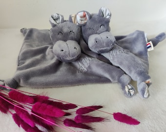 Doudou bébé hippopotame personnalisé fait main en France/Doudou animaux double gaze/idée cadeau de naissance