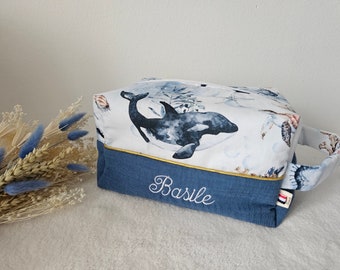 Trousse de toilette bébé personnalisée / idée cadeau / cadeau de naissance bébé personnalisé /  couverture doudou bain bébé