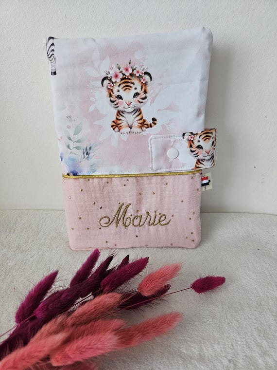 Protège carnet de santé double gaze personnalisé | Cadeau naissance Housse carnet bébé prénom | Accessoire bébé fait main