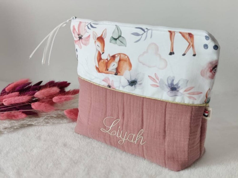 Pochette de toilette bébé personnalisé 100% fait main en France / idée cadeau de naissance personnalisé / cadeau noël personnalisé image 2