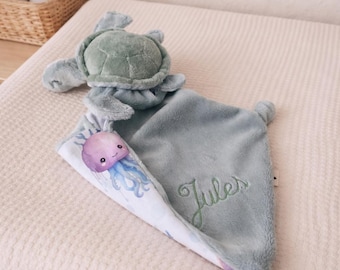 Handmade personalized baby turtle comforter made in France / Double gauze turtle comforter / Personalized baby gift idea