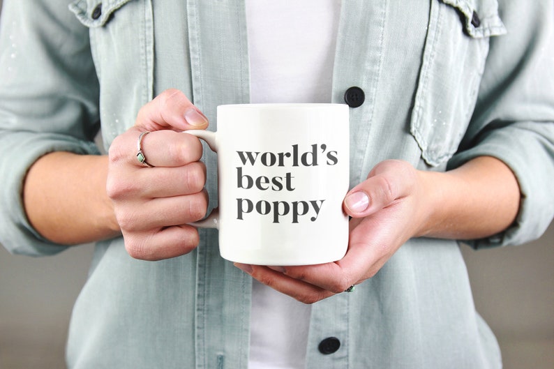 Meilleure tasse à café au pavot au monde Idée cadeau danniversaire poppy pour Poppy Nouveau mug de coquelicot Une tasse de coquelicot minimale pour le meilleur coquelicot de tous les temps image 3
