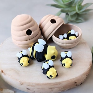 Bee fidget toy, desk pet, mini 3d animal, bee gift for women, Bee hive decorations for office, Easter basket stuffer for teen, grad gift for