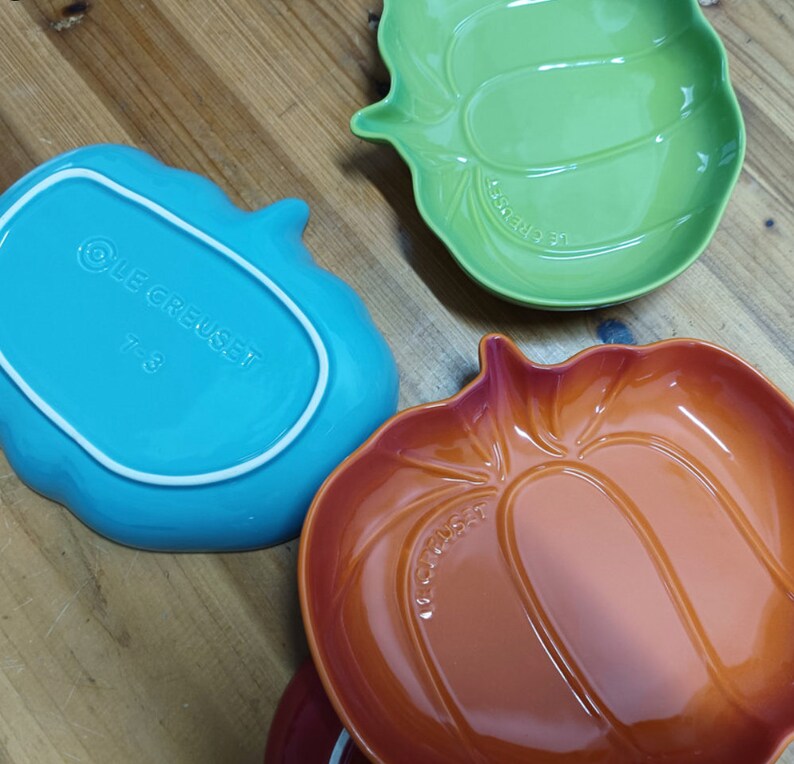 Le Creuset Pumpkin Dish Plate Stoneware Medium Etsy