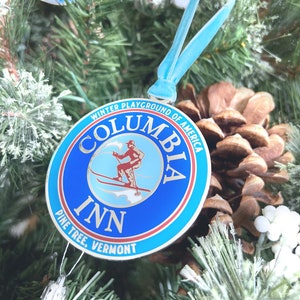 White - Christmas - Columbia Inn - Skiing - Ornament - Bing Crosby - Classic - Ski Lodge
