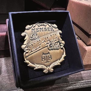 Hollywood - Hotel - Tip Top - Terror - Tower - Club - members badge - pin