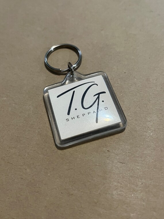 Vintage Plastic Keychain T.G. Sheppard Made in th… Gem