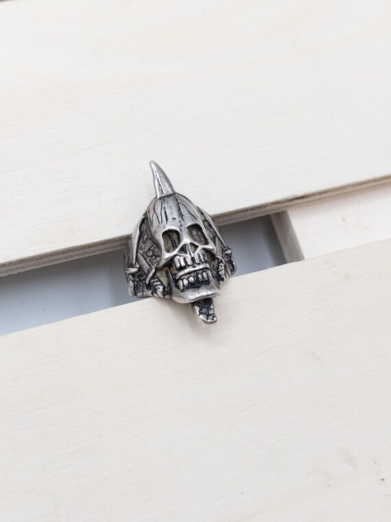 Vintage Ring - Dagger and Skull - Size 5 - 1980s … - image 7