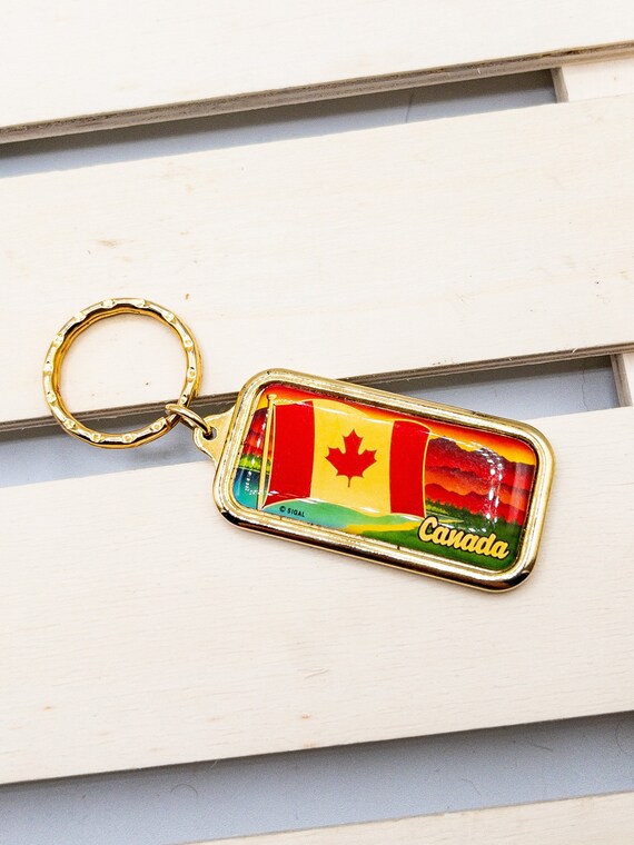 Vintage 1990's Keychain - Canadian Tourist Keycha… - image 2