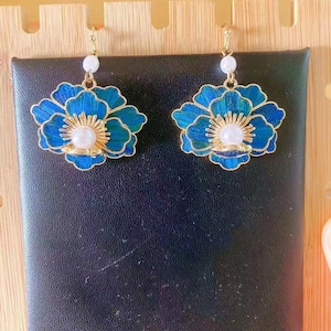 Kingfisher Craft Earrings Peacock Feathers Daily Design Pearl Traditional Jewelry Cultural Features Intangible Cultural Heritage