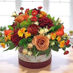 Handmade Orange and Red Silk Flower Arrangement in Hat Box, Anniversary/Birthday/Wedding Decor, Unique Gift Idea, Elegant floral decoration
