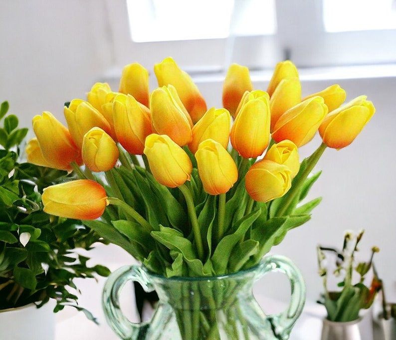 20 piezas de arreglo de tulipanes de toque real, pieza central de tulipanes, tulipanes falsos, flor del día de San Valentín, tulipán artificial, pieza central de boda, tulipán falso imagen 9