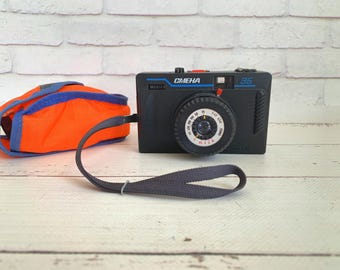 Câmera vintage Smena 35 de filme soviético, lente LOMO Triplet T-43, câmera Lomography de colecionador.